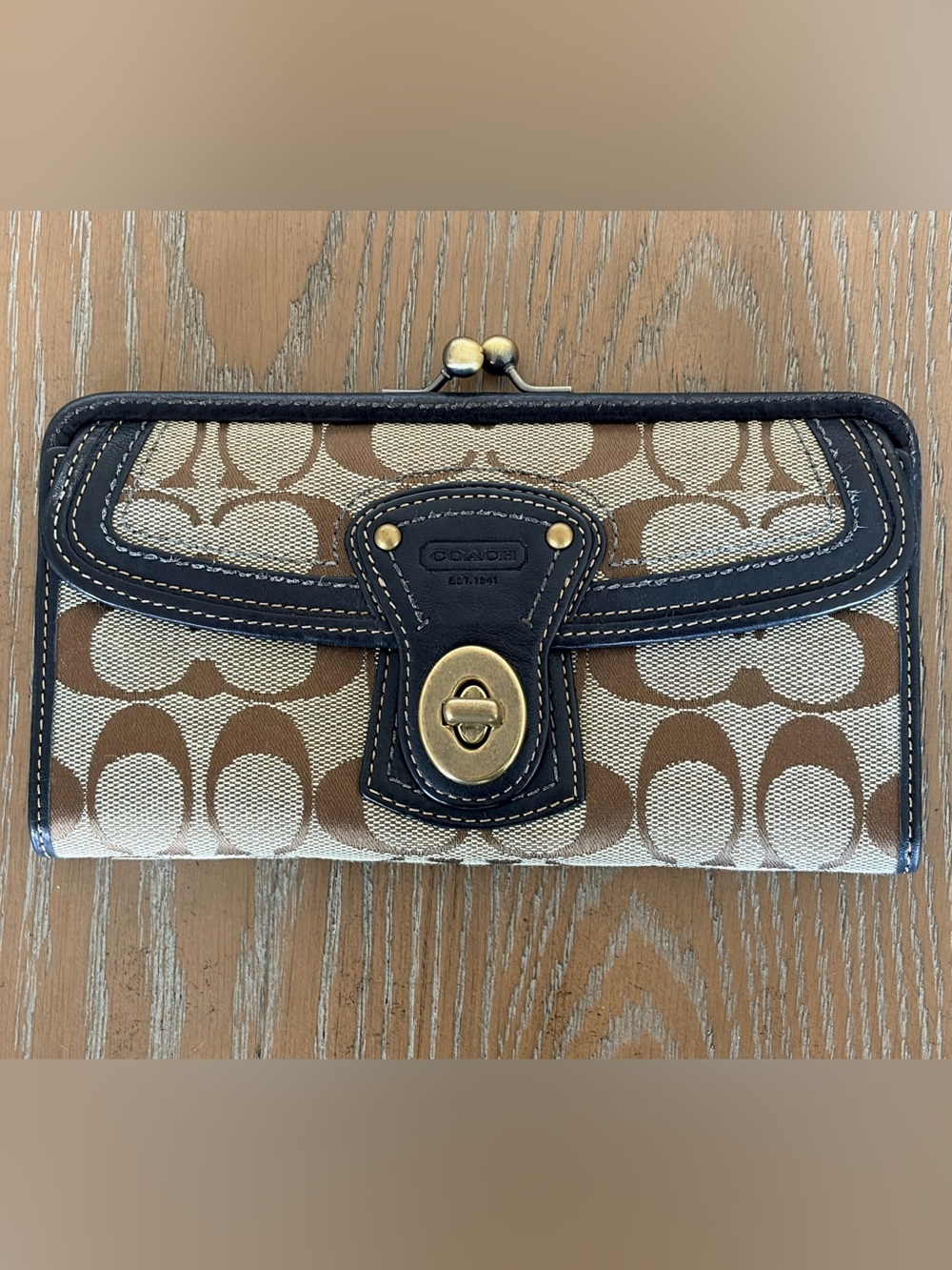 COACH Legacy Y2K Vintage Signature Turnlock Wallet